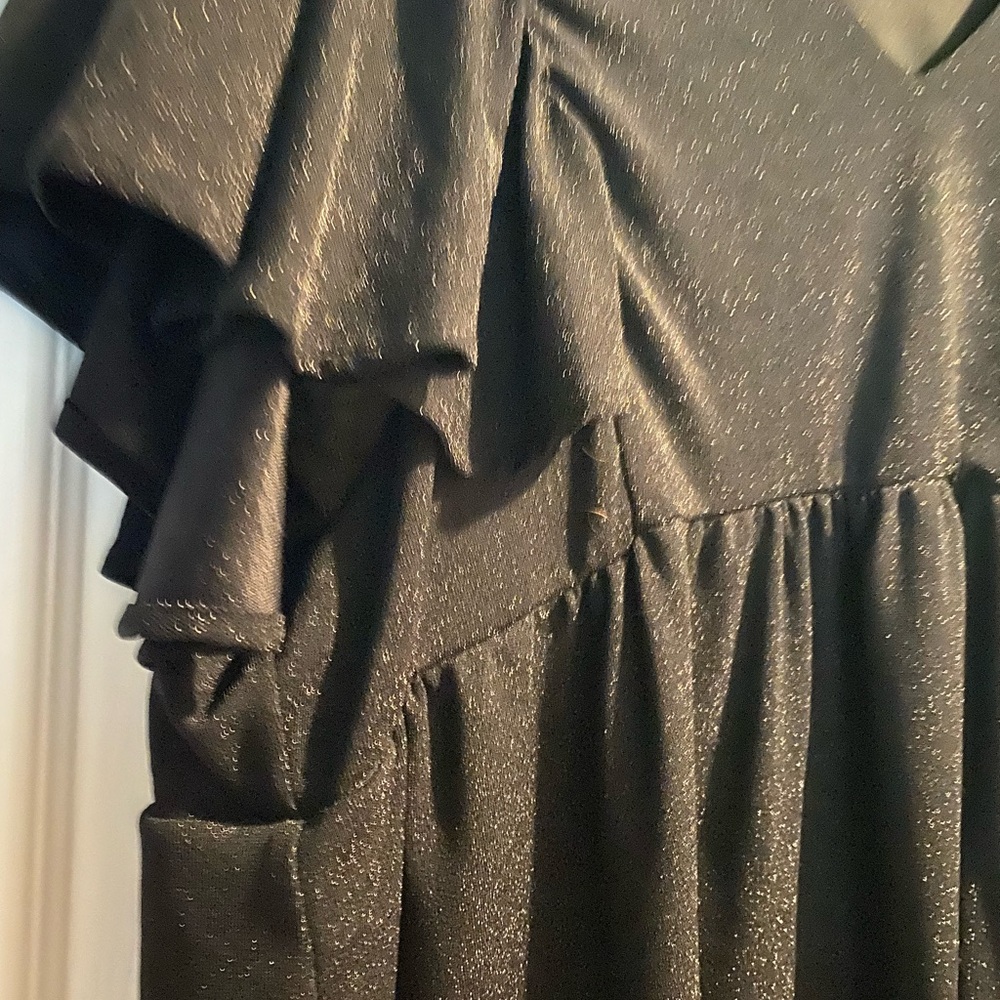 Arula Black Ruffle Top - Picture 4 of 4